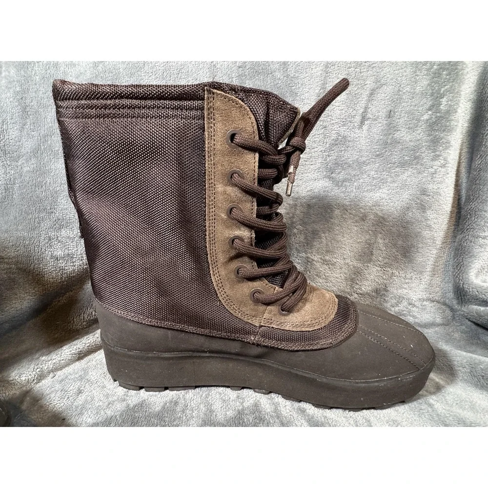 Adidas Yeezy 950 Boots Mens Size 10 Brown Nylon Duck Snow Winter Outdoor AQ4830